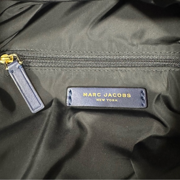 Marc Jacobs Backpack - Quilted Floral Nylon - Pink and Blue Excellent Condition - Picture 8 of 15